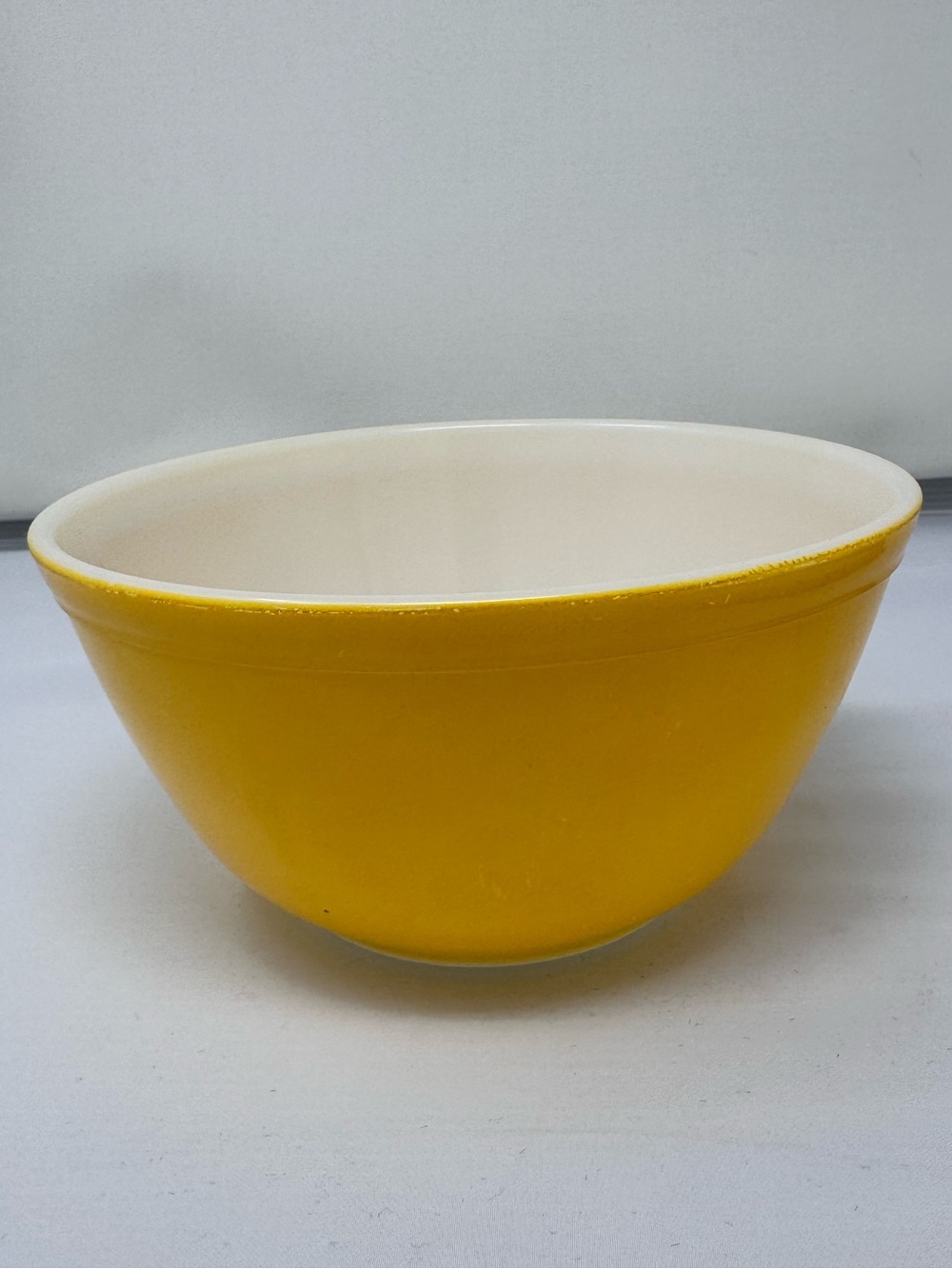 Vintage 402 Pyrex Yellow Mixing Bowl 1.5 Qt